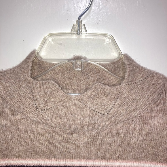 Anthropologie attitwa Sweater with scalloped neckline,  Wool and Alpaca blend - Picture 2 of 13